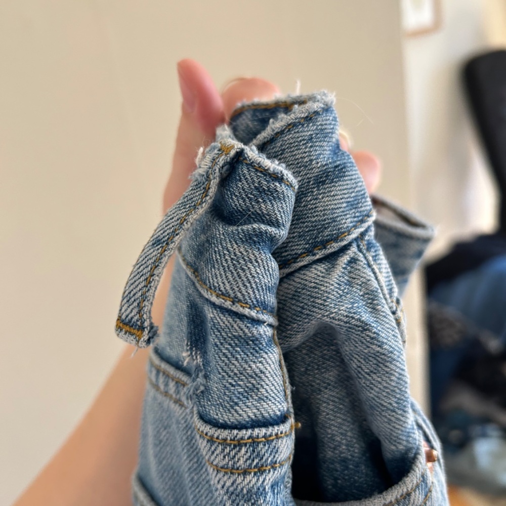 Jeans - Picture 2 of 5